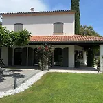 빌라 De Luxe Avec Piscine Et Vue Sur Les Cevennes *