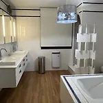 빌라 De Luxe Avec Piscine Et Vue Sur Les Cevennes