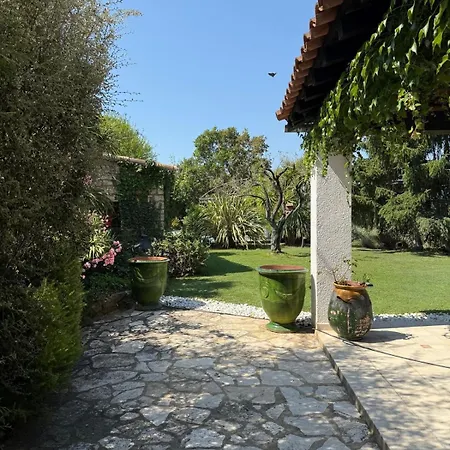 Vila De Luxe Avec Piscine Et Vue Sur Les Cevennes Saint-Brès